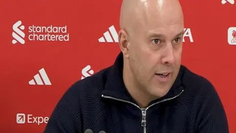 B席失落折射失误，球队力争摆脱联赛连败困境